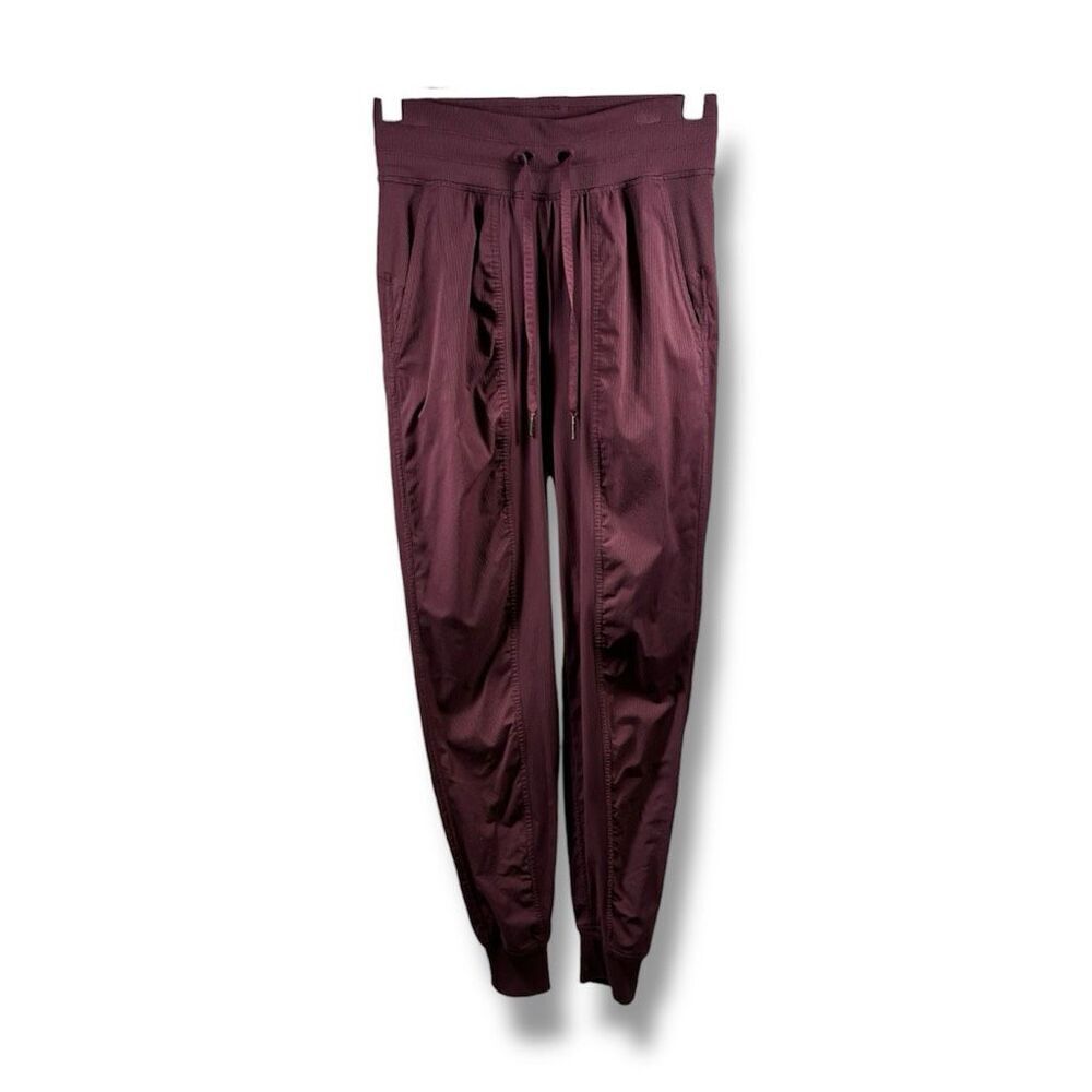 Lululemon Dance Studio Joggers Full Length in Garnet Size 2